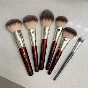 Makeup Brush Set - Red and Silver
